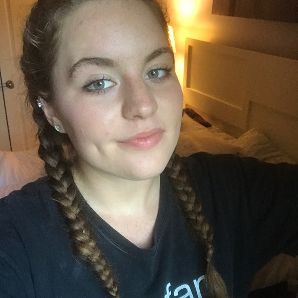 Meet your Posher, Rachel - Picture 1 of 1